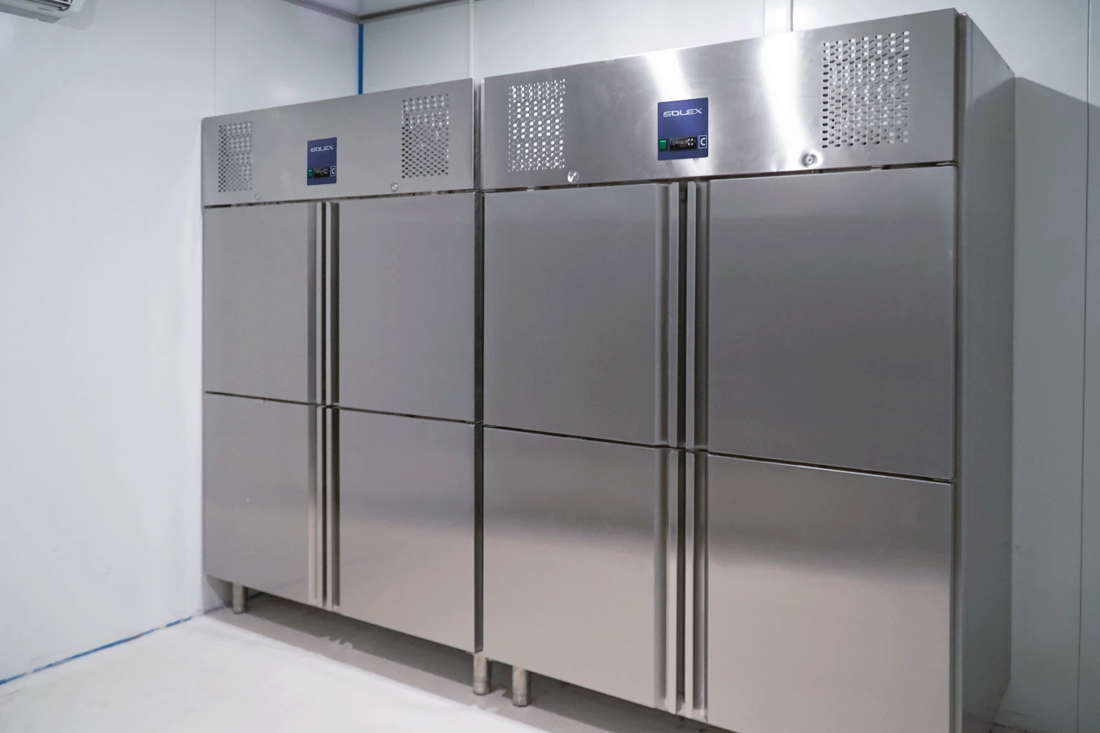 Unit chiller dan freezer Solex sebagai peralatan dapur MBG yang andal untuk menjaga kesegaran makanan.